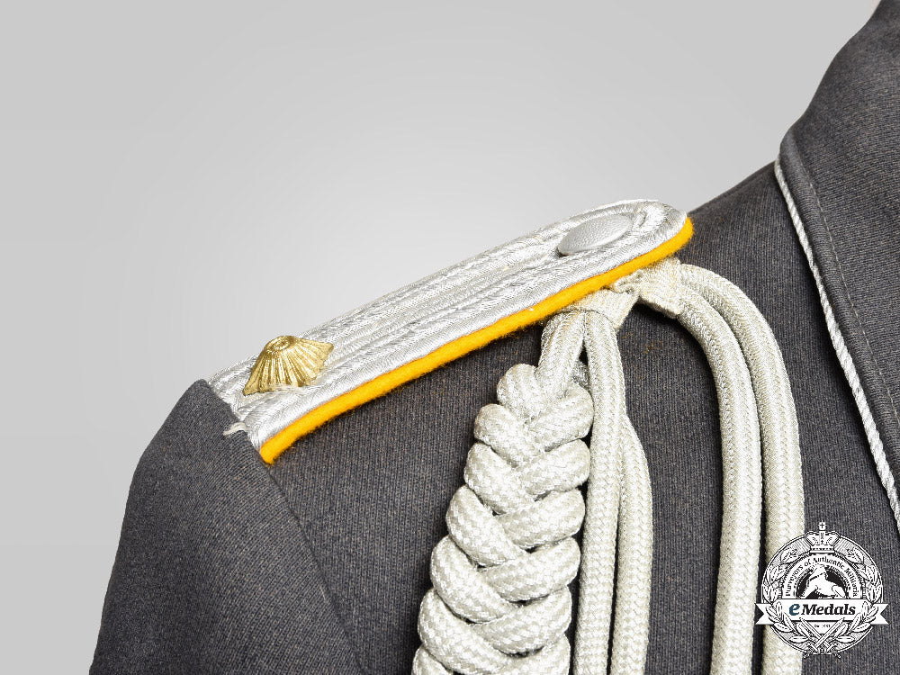 germany,_luftwaffe._a_jagdgeschwader26_flight_personnel_oberleutnant’s_service_tunic_c2021_227emd_3138_1