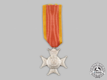schaumburg-_lippe,_principality._a_princely_house_order,_silver_merit_cross,_c.1918_c2021_250emd_9719_1_1