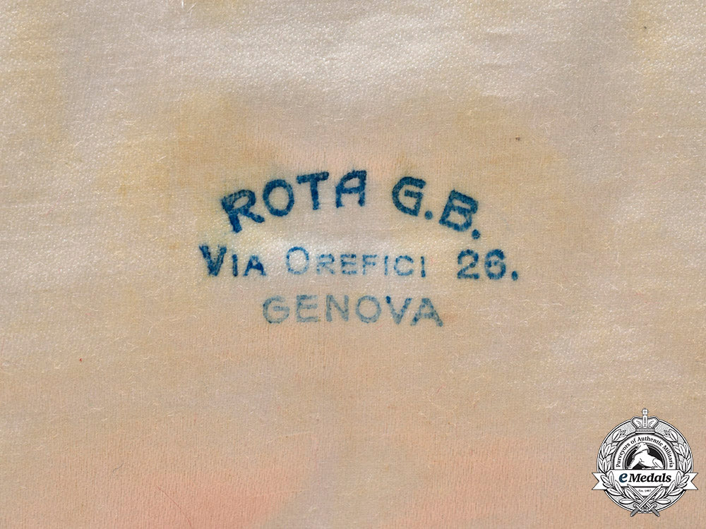 italy,_kingdom._an_order_of_the_crown,_iii_class_commander_in_a_rare_case,_by_rota_g.b.,_genova,_c.1920_c2021_266_mnc6222