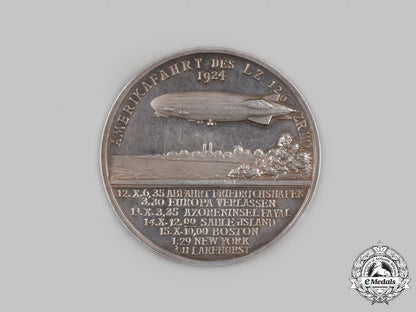 germany,_weimar_republic._a1924_zeppelin_america_trip_commemorative_silver_medallion,_by_l._christian_lauer_c2021_279emd_9779_1_1_1