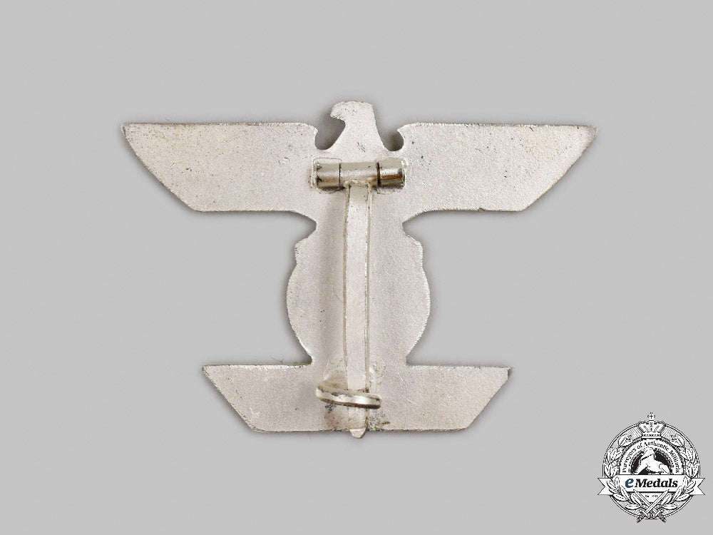 germany,_wehrmacht._a_mint1939_clasp_to_the_iron_cross_i_class,_with_case,_by_b.h._mayer_c2021_281emd_3287