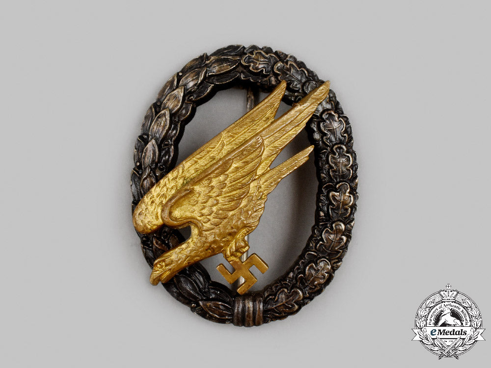 germany,_luftwaffe._a_fallschirmjäger_badge,_by_wilhelm_deumer_c2021_313emd_3351