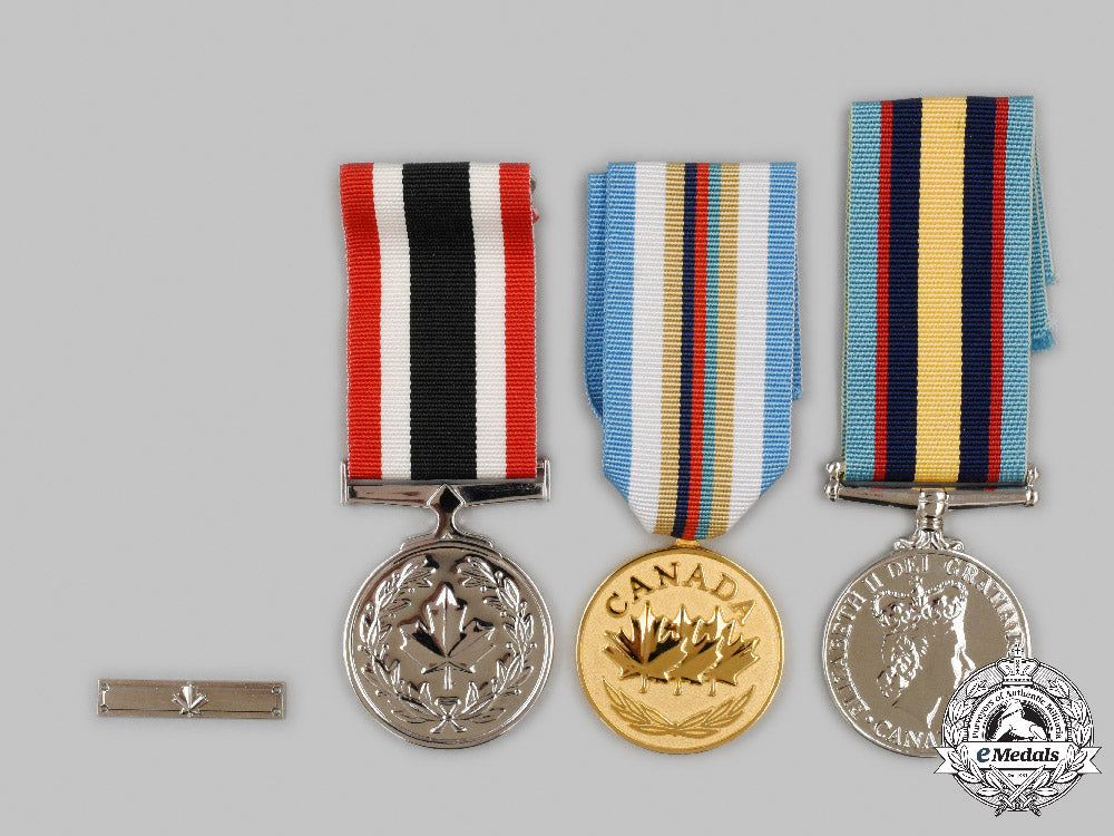 canada,_commonwealth._three_medals_and_one_clasp_c2021_327emd_9893