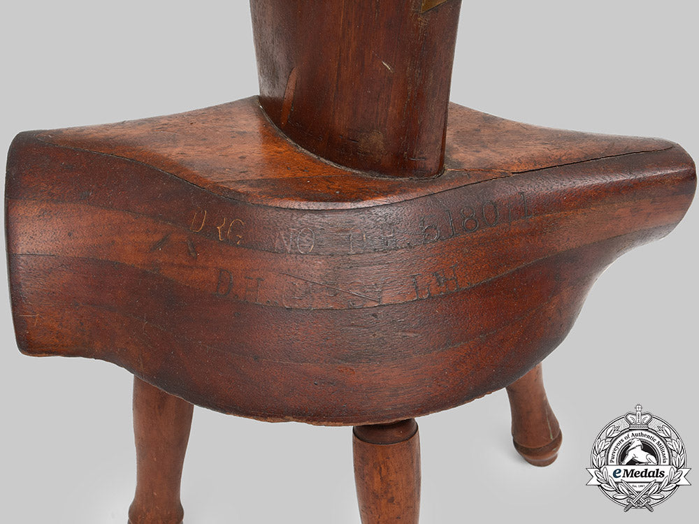 united_kingdom._a_de_havilland_gipsy_moth_propeller_and_hub_hat/_coat_rack1929_c2021_329emd_0989_1