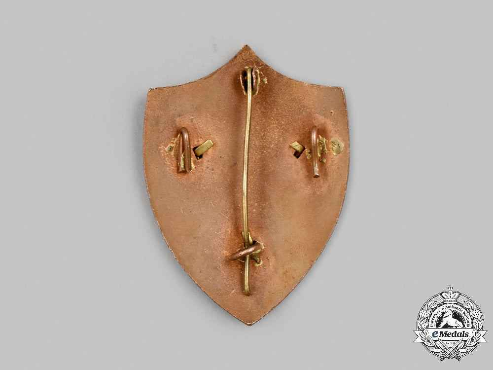 spain,_facist_state._a_franquist_students_league_of_the_falange_army_badge_c.1935_c2021_337_mnc9657