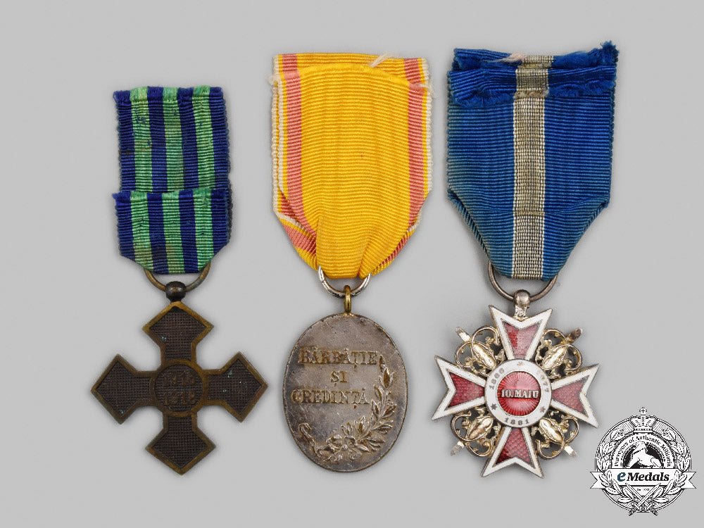 romania,_kingdom._a_lot_of_three_awards&_decorations_c2021_338emd_7518