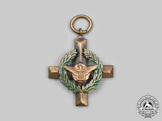 united_states._an_air_force_cross,_miniature_c2021_347_mnc6354