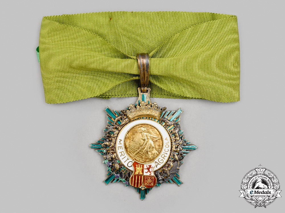 spain,_fascist_state._an_civil_order_of_agricultural_merit,_iii_class_commander,_attributed_to_dr._mr._jose_maria_rodriguez_c2021_348_mnc9450