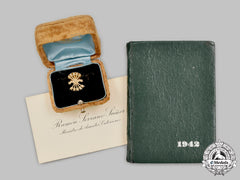 Spain, Francoist Era. Falange Membership Badge In Gold, Attributed To Minister Of External Affairs Ramón Serrano Suñer