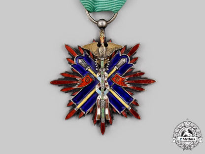 japan,_empire._an_order_of_the_golden_kite,_v_class_c2021_358_mnc6440_1