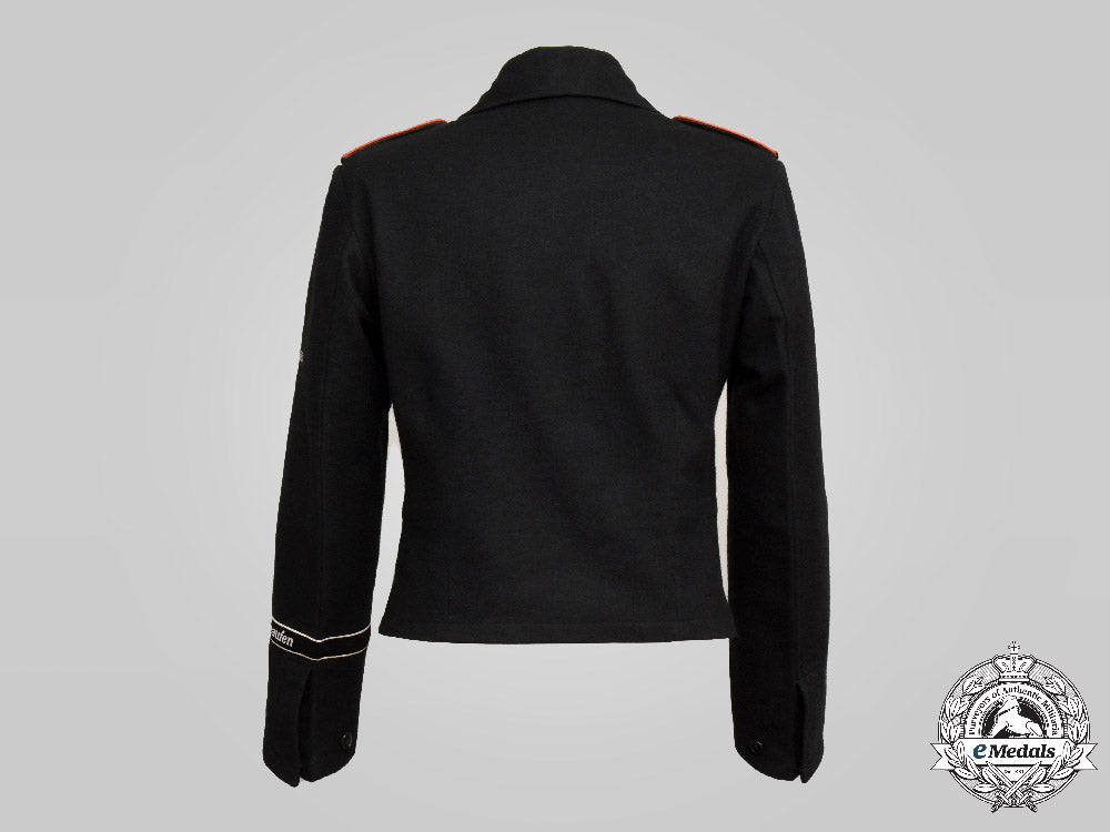 germany,_ss._the_uniform,_accessories,_and_decorations_of_an_unterscharführer_of_the9_th_ss_panzer_division_hohenstaufen_c2021_391emd_3657_1