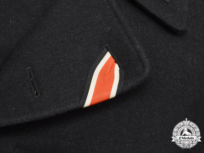 germany,_ss._the_uniform,_accessories,_and_decorations_of_an_unterscharführer_of_the9_th_ss_panzer_division_hohenstaufen_c2021_399emd_3642_1