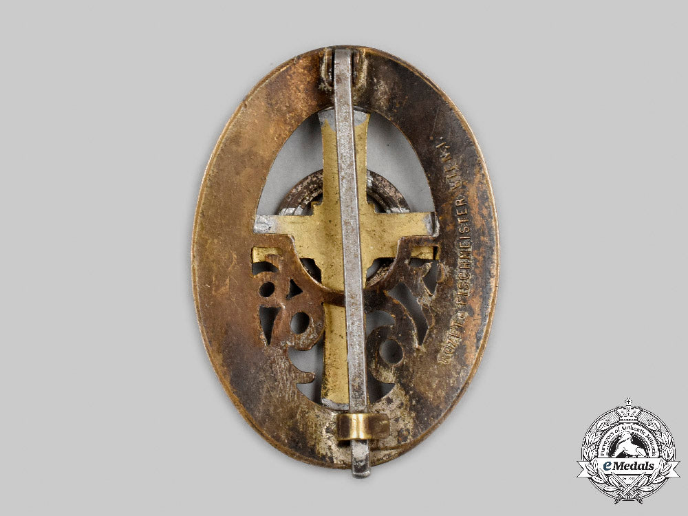 austria-_hungary,_empire._an_infantry_regiment_hoch-_und_deutschmeister_nr.4_commemorative_badge,_by_rozet&_fischmeister_c2021_448_mnc7156
