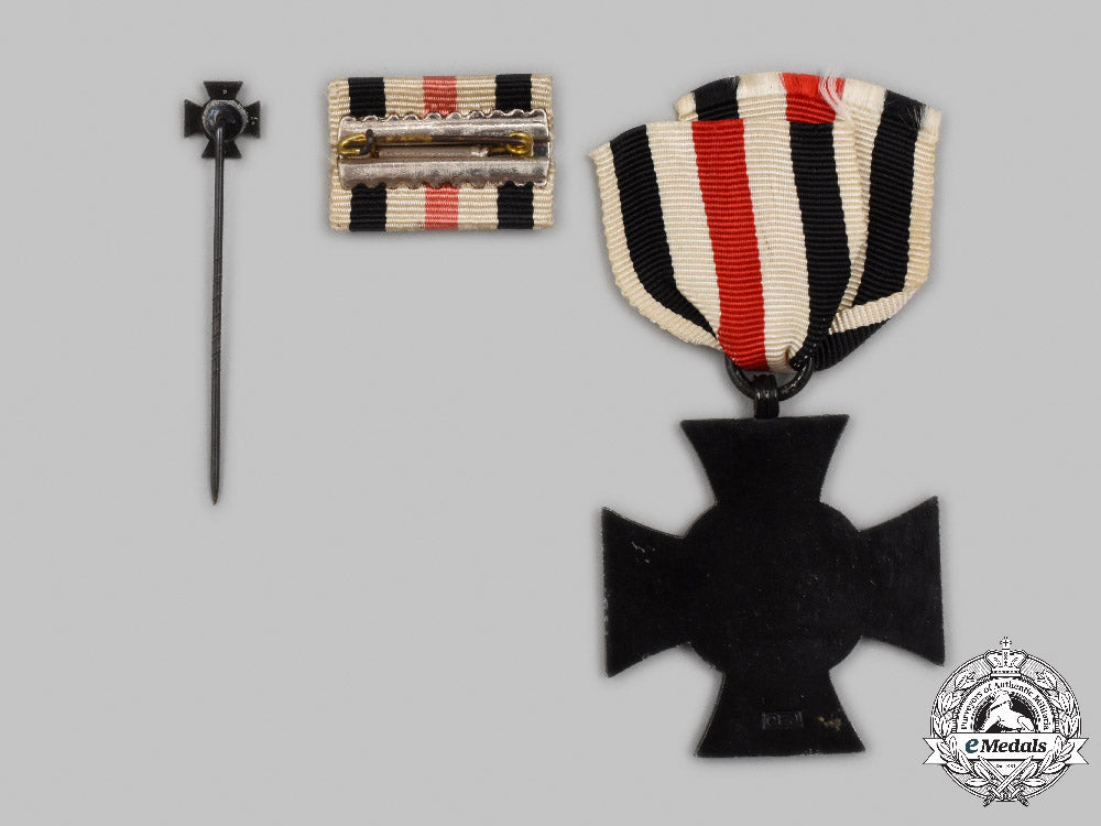 germany,_third_reich._an_honour_cross_of_the_world_war1914/1918_for_war_bereaved,_with_miniature,_by_c.e._juncker_c2021_460emd_5262