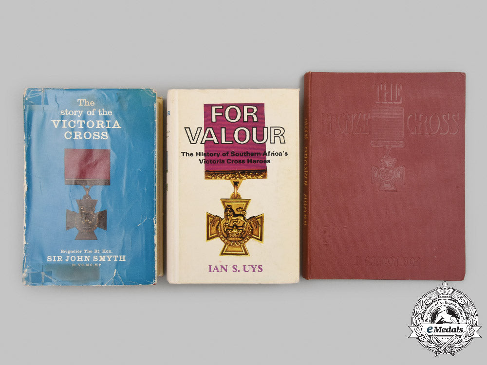 united_kingdom;_south_africa,_republic._three_victoria_cross_books_c2021_496emd_3990