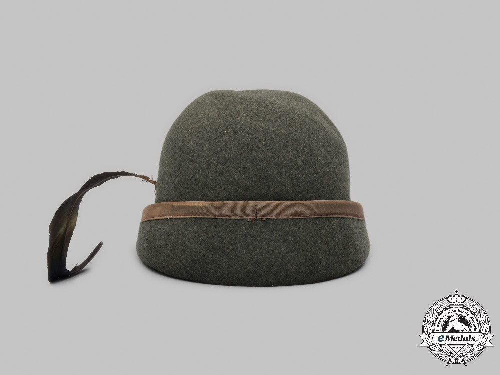 italy,_kingdom._a5_th_alpini_regiment_hat_c2021_506emd_5382_1_1