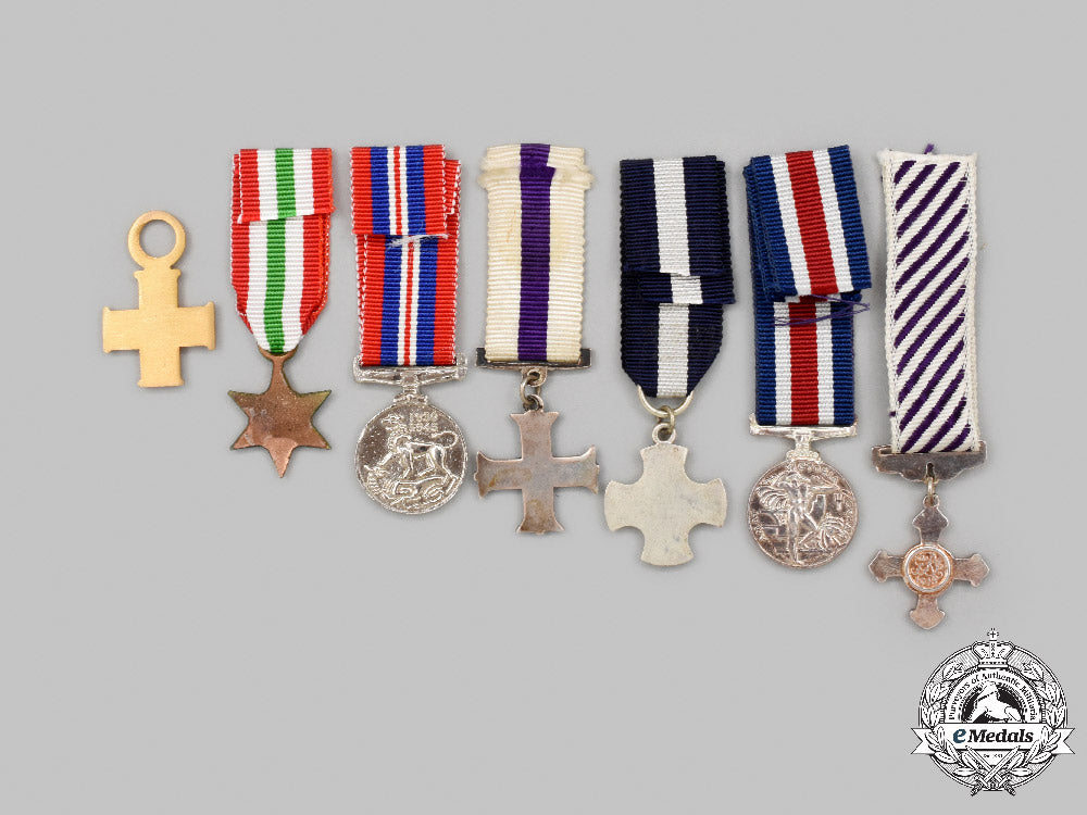 united_kingdom,_canada._a_lot_of_seven_miniature_awards_c2021_521emd_4052