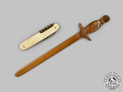 germany,_wehrmacht._a_commemorative_folding_knife_with_letter_opener_c2021_529_mnc0182