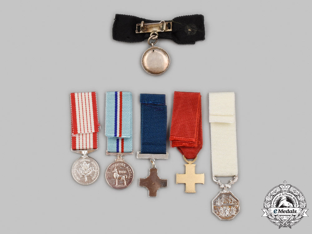 united_kingdom,_canada._a_lot_of_six_miniature_awards_c2021_555emd_5481_1