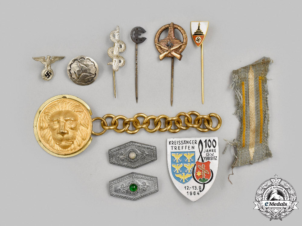 germany._a_mixed_lot_of_badges_and_insignia_c2021_556_mnc7767_1