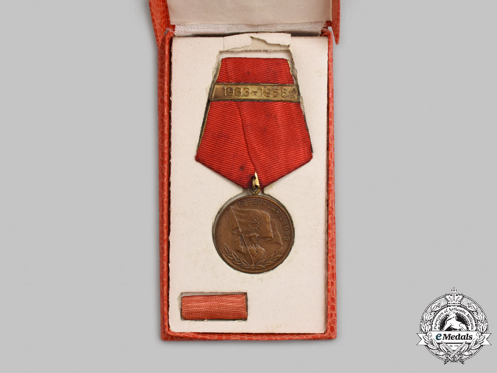 romania,_republic._a25_th_anniversary_of_the_heroic_fights_of_the_railway&_petroleum_workers_medal_issued_to_gheorghe_gheorghiu-_dej_c2021_576emd_4253_3_1_1_1