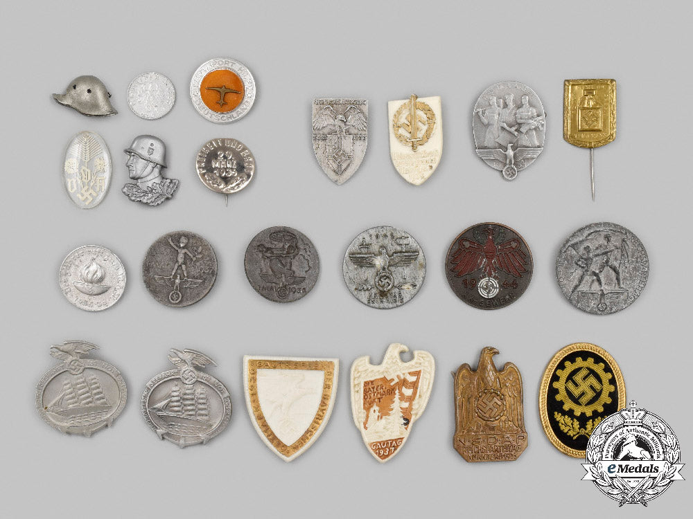 germany,_third_reich._a_mixed_lot_of_commemorative_badges_c2021_594_mnc0394