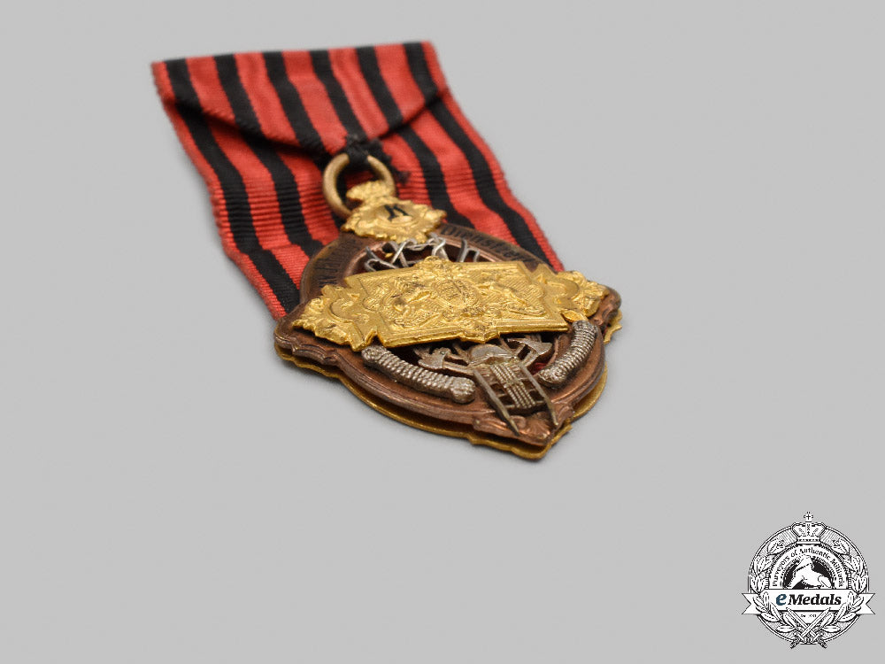 württemberg,_kingdom._a_pair_of_service_decorations_c2021_606emd_5622