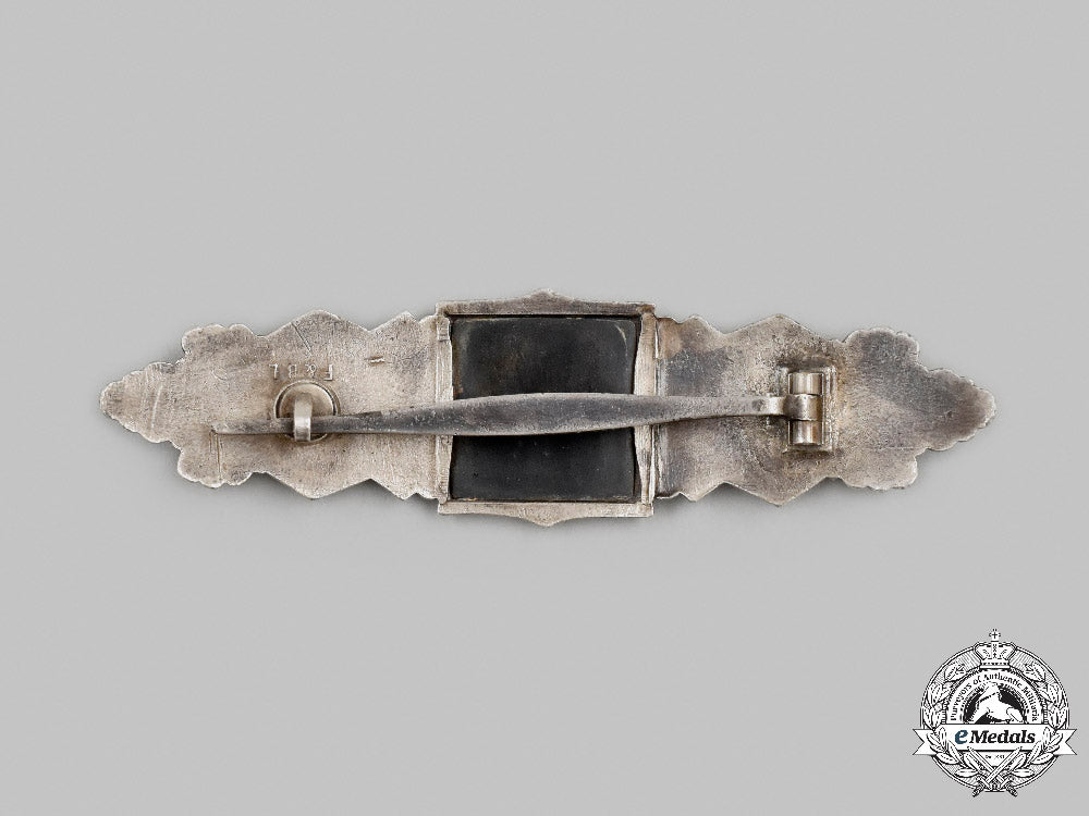 germany,_wehrmacht._a_close_combat_clasp,_silver_grade,_by_funcke&_brüninghaus_c2021_608_mnc7862