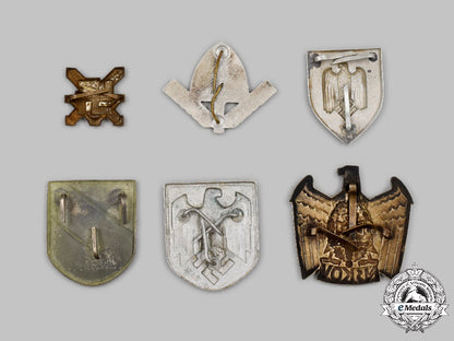 germany,_third_reich._a_mixed_lot_of_uniform_insignia_c2021_610_mnc0400