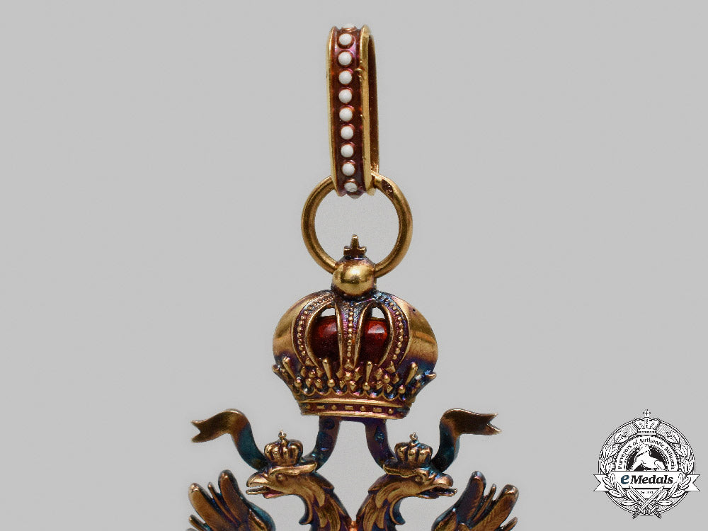 austria,_imperial._an_order_of_the_iron_crown,_iii_class_knight_in_gold,_by_rothe,_c.1910_c2021_621emd_8199