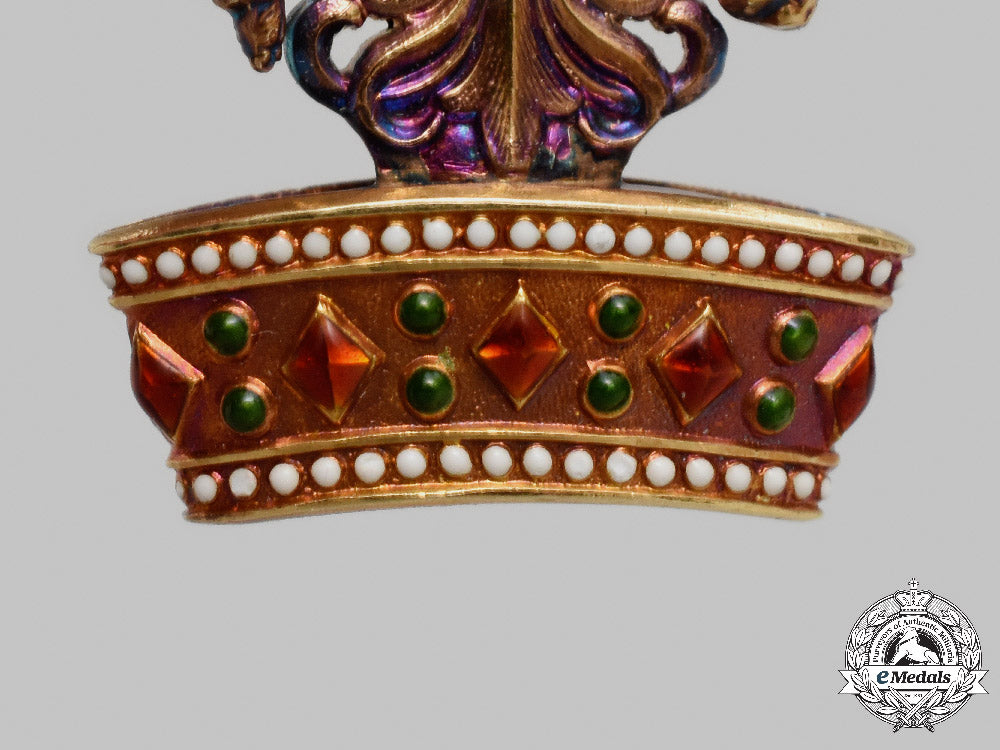 austria,_imperial._an_order_of_the_iron_crown,_iii_class_knight_in_gold,_by_rothe,_c.1910_c2021_625emd_8219