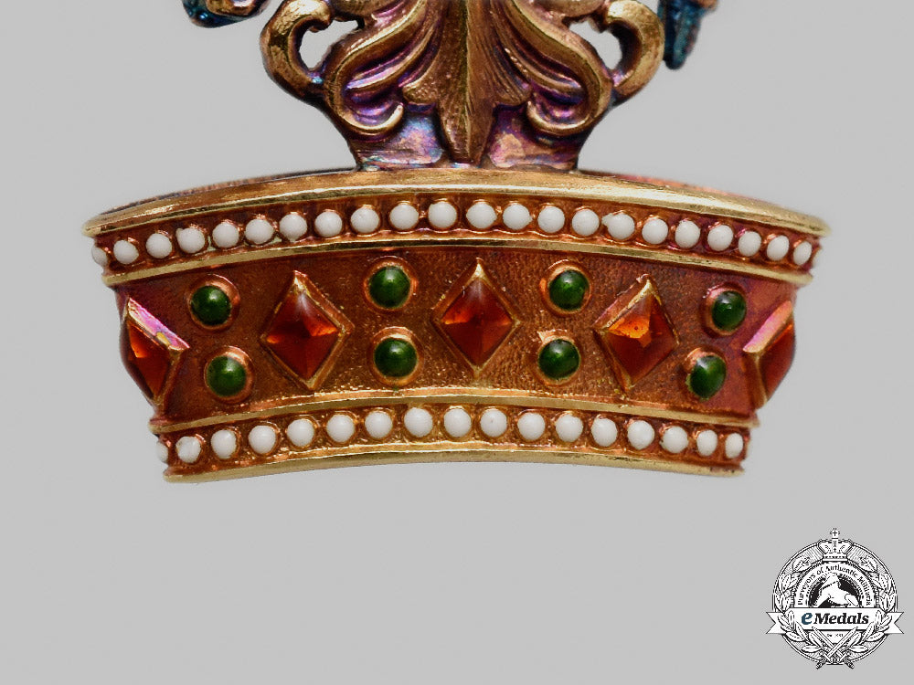 austria,_imperial._an_order_of_the_iron_crown,_iii_class_knight_in_gold,_by_rothe,_c.1910_c2021_626emd_8218