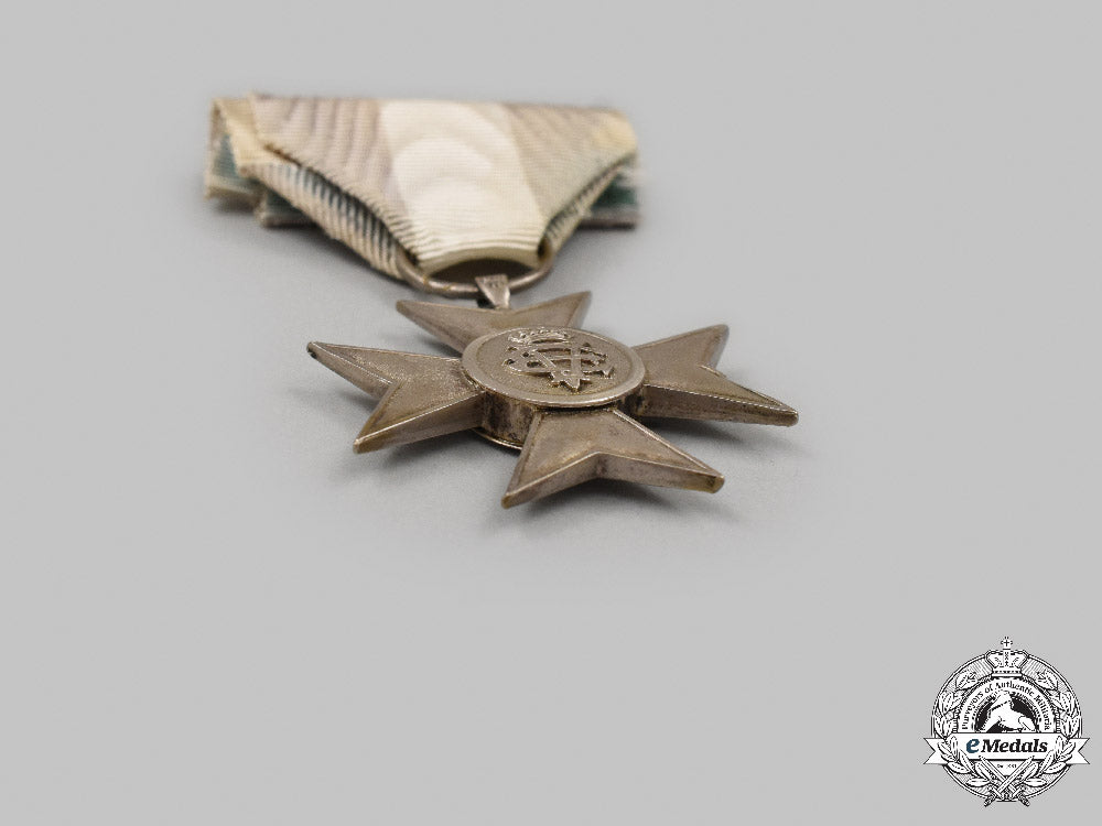 italy,_kingdom._two_awards&_two_cap_badges_c2021_633emd_8240