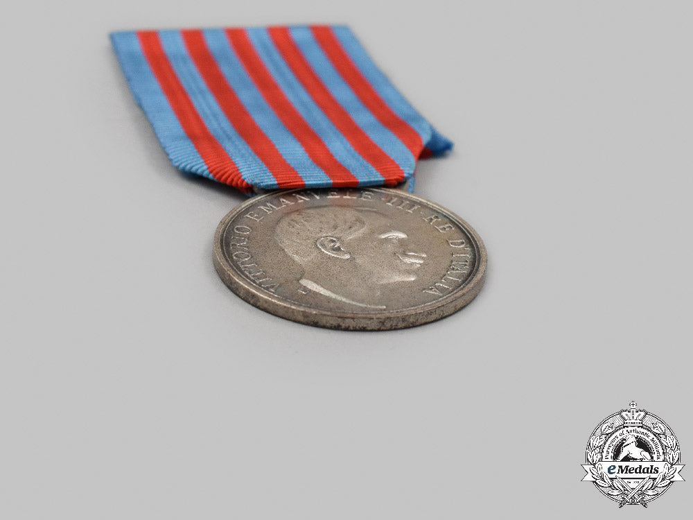 italy,_kingdom._two_awards&_two_cap_badges_c2021_634emd_8242