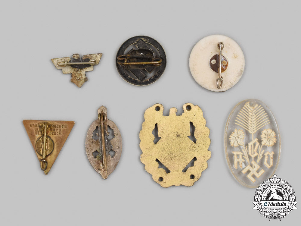 germany,_third_reich._a_mixed_lot_of_badges_c2021_640emd_5697