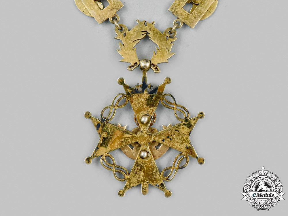 spain,_facist_state._an_order_of_the_cross_of_st._raimond_de_penafort,_cross_of_honour,_collar_badge_with_chain&_star,_c.1955_c2021_641_mnc0571_1