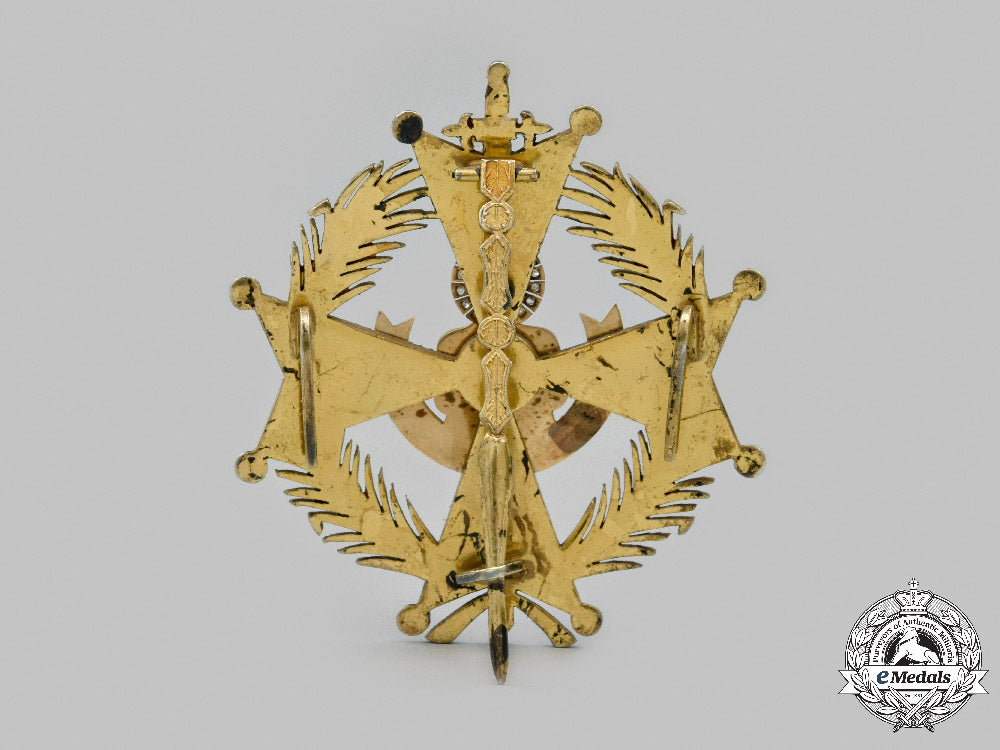 spain,_facist_state._an_order_of_the_cross_of_st._raimond_de_penafort,_cross_of_honour,_collar_badge_with_chain&_star,_c.1955_c2021_647_mnc0583_1