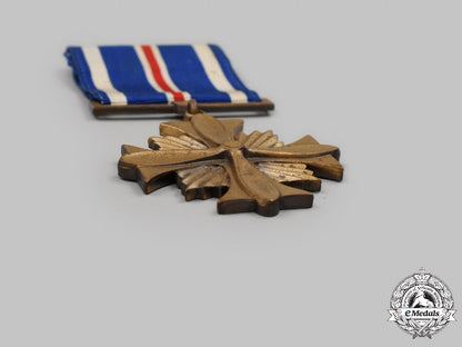 united_states._two_awards_c2021_657emd_8289