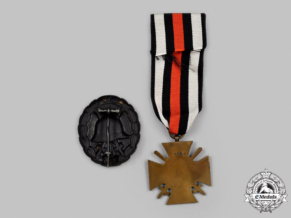 germany,_imperial._a_lot_of_awards_and_documents_to_leutnant_der_reserve_otto_furtkamp_c2021_669_mnc0441_1