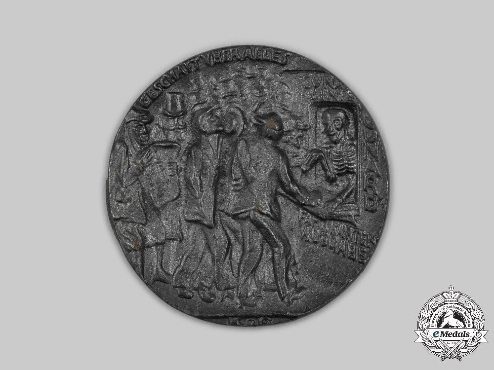 united_kingdom._a_lusitania_propaganda_medal,_with_case_c2021_690_mnc4157_1
