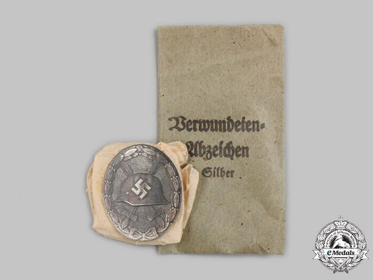 germany,_wehrmacht._a_wound_badge,_silver_grade,_by_steinhauer&_lück_c2021_729emd_5898