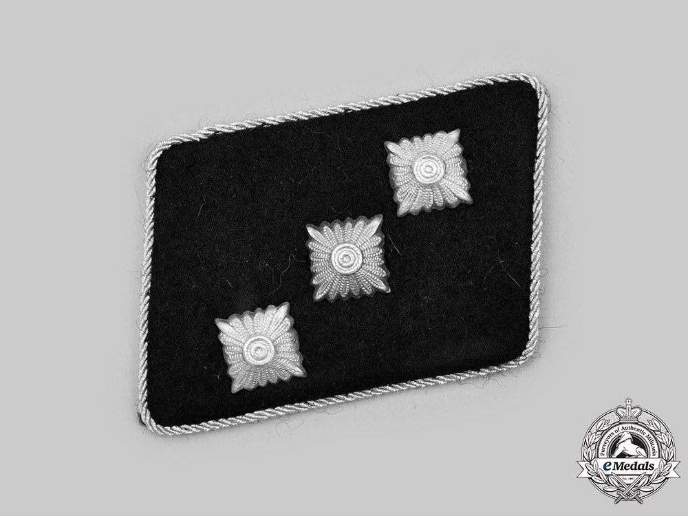 germany,_ss._a_waffen-_ss_untersturmführer_collar_tab_c2021_741_mnc6607