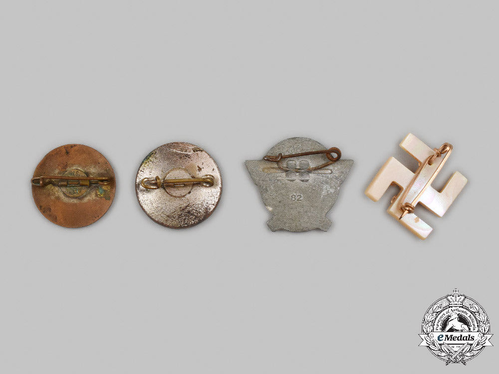germany,_third_reich._a_mixed_lot_of_badges_c2021_744emd_8479