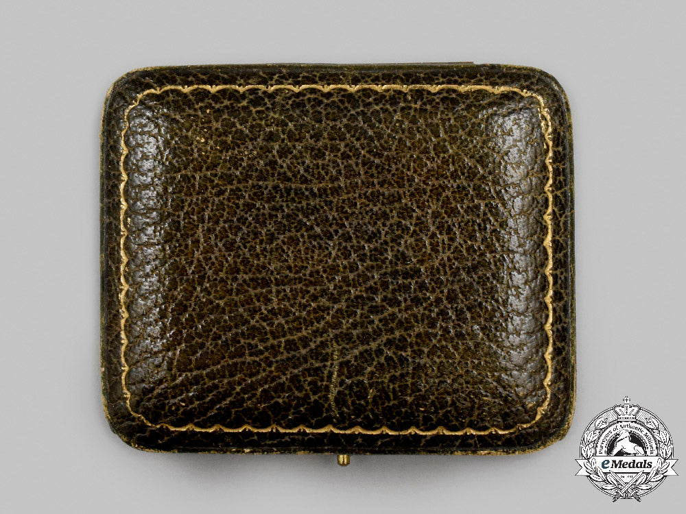 united_kingdom._a_gold_kaisar-_i-_hind_meda&_ladies_obe_miniature_group_c2021_785_mnc7682_1