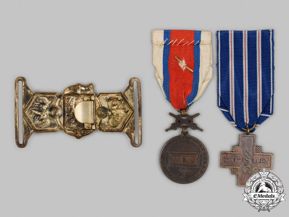 czechoslovakia,_republic._a_lot_of_medals&_insignia_c2021_788emd_8575_1