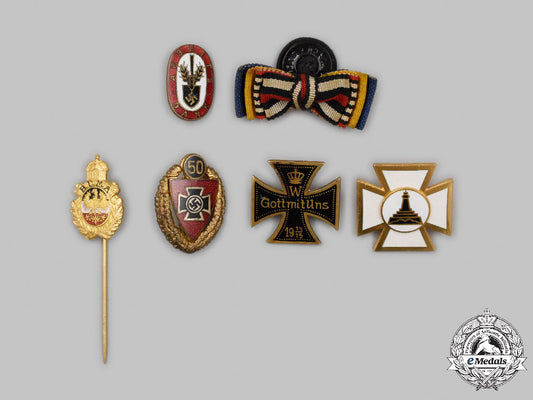 germany._a_mixed_lot_of_badges_c2021_806emd_6205_1
