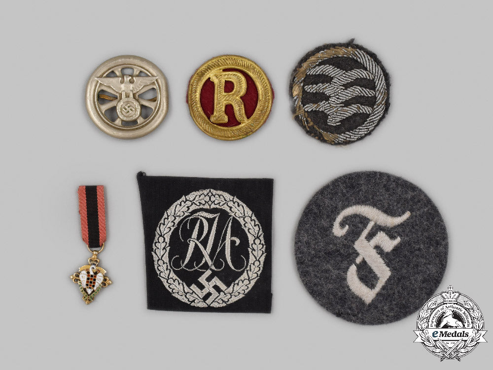 germany,_third_reich._a_mixed_lot_of_insignia_c2021_837emd_6267_1