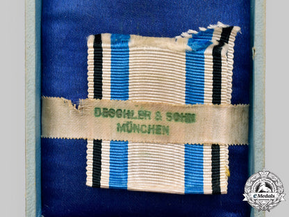 bavaria,_kingdom._a_military_merit_cross,_iii_class_with_swords_and_case,_by_deschler&_sohn_c2021_843_mnc4841