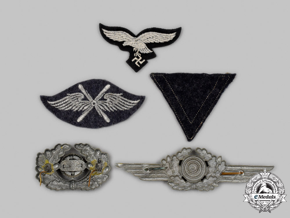 germany,_wehrmacht._a_mixed_lot_of_uniform_insignia_c2021_850emd_1896_1_1_1