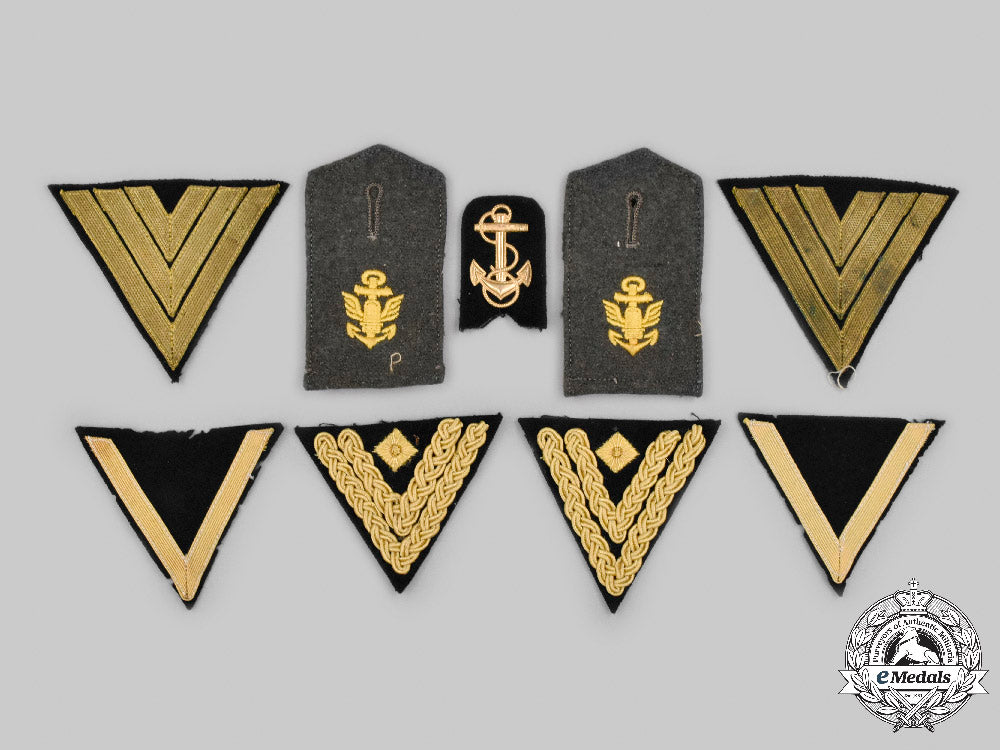 germany,_kriegsmarine._a_lot_of_kriegsmarine_uniform_insignia_c2021_872_mnc5452_1
